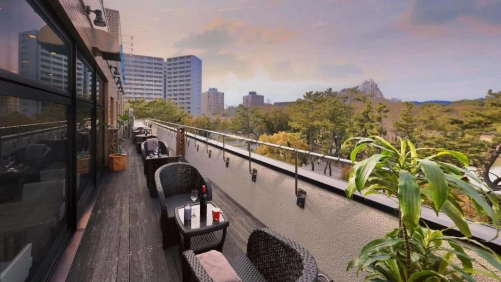 Minamisenri Crystal Hotel - Vacation Stay 74044V Suita Japan