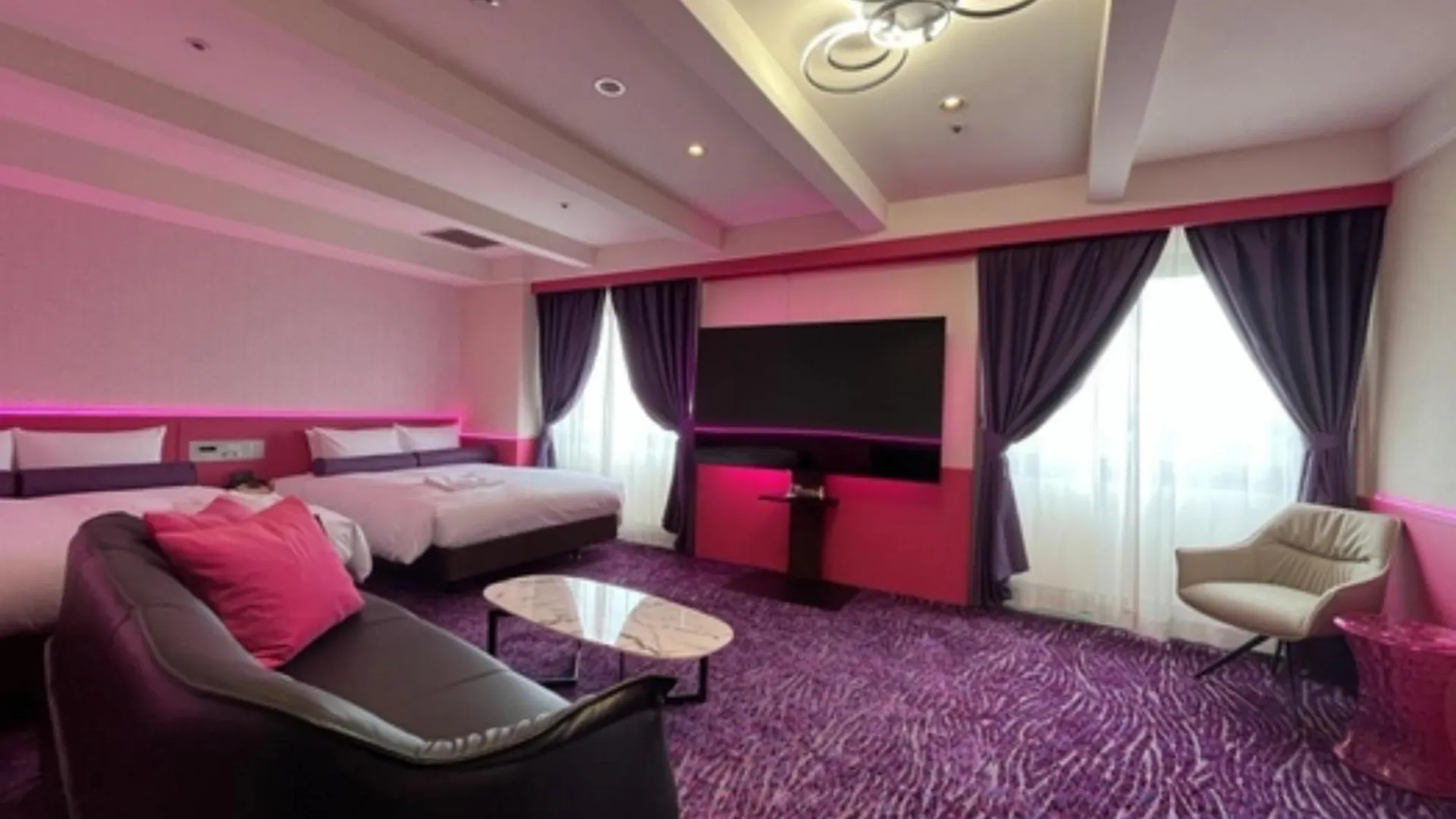 Minamisenri Crystal Hotel - Vacation Stay 74044V Suita